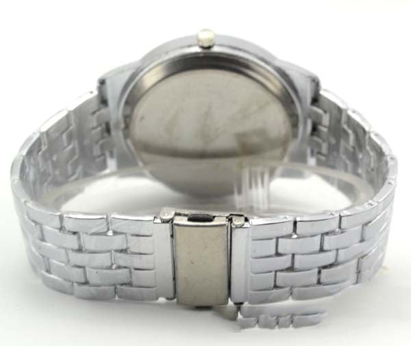 Montre quartz homme acier lumineux